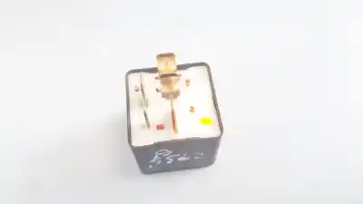 Second-hand car spare part relay for volkswagen passat variant (3b5) 1.9 tdi oem iam references 443951253aa  899574000