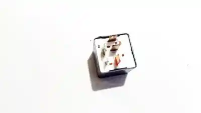 Second-hand car spare part relay for audi a6 avant (4b5) 2.5 tdi oem iam references 443951253aa  89 9574
