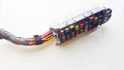 Peça sobressalente para automóvel em segunda mão  por OPEL MERIVA B  Referências OEM IAM 93332763  