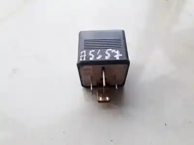 Peça sobressalente para automóvel em segunda mão  por AUDI A6 AVANT (C4)  Referências OEM IAM 443951253S  899556