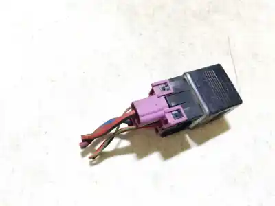 Автозапчастина б/у  для AUDI 80 AVANT  Посилання на OEM IAM 443951253S  899556