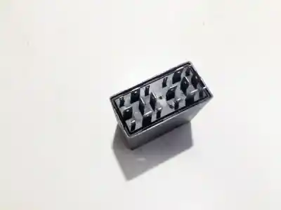 Second-hand car spare part relay for audi a6 c5 (4b2, 4b4) 2.5 tdi oem iam references 4b0919471a  5kg 006 568-05
