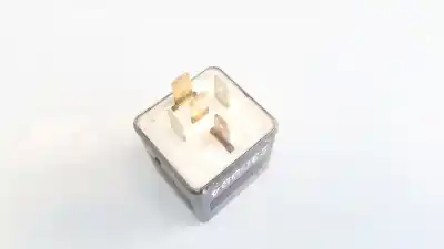 Pezzo di ricambio per auto di seconda mano relè per audi a6 avant (c4) 2.5 tdi riferimenti oem iam 8a0951253a  899585