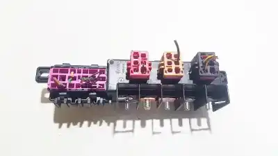 Second-hand car spare part fuse box unit for volkswagen passat variant (3b5) 1.9 tdi oem iam references 8l0941822a  