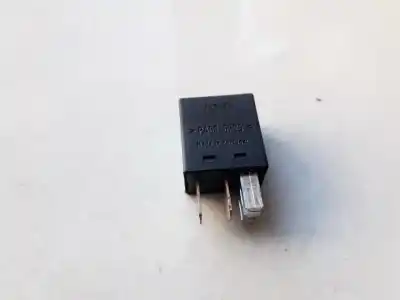 Pezzo di ricambio per auto di seconda mano relè per volvo v50 (545) 1.6 d riferimenti oem iam 9441161  05052a, v23074