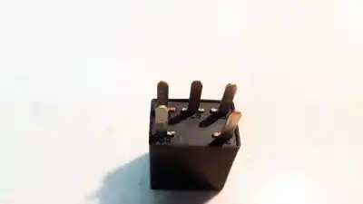Pezzo di ricambio per auto di seconda mano relè per chrysler 300c (lx, le) 3.0 crd riferimenti oem iam 05269988aa  