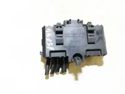 Pezzo di ricambio per auto di seconda mano Scatola Relè/fusibili per MERCEDES-BENZ W203, 2000.05 - 2004.02 C 200 CDI (203.004) 85KW 2000.09 - 2007.02 Riferimenti OEM IAM A2035450803  