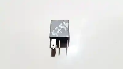 Second-hand car spare part Relay for OPEL SIGNUM 2.2 16V DTI CAT (Y 22 DTR / L50) OEM IAM references 90414477  