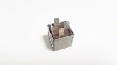 Second-hand car spare part relay for volkswagen passat variant (3b5) 1.9 tdi oem iam references 8d0951253a  v23134-b52-x301