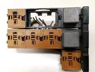 Gebrauchtes Autoersatzteil RELAIS SICHERUNGSKASTEN Multifunktionsrelais zum MERCEDES-BENZ VITO (W638) CAJA CERRADA  OEM-IAM-Referenzen 6385400082  
