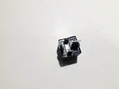 Second-hand car spare part relay for volkswagen passat variant (3b5) 1.9 tdi oem iam references 1k0951253a  v23134-j52-x430