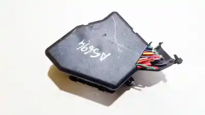 Second-hand car spare part fuse box unit for volkswagen passat variant (3b5) 1.9 tdi oem iam references 0735801  