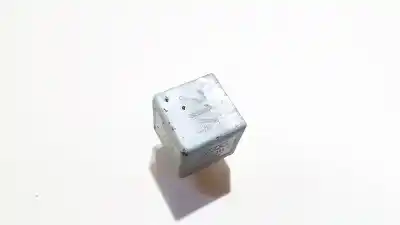 Pezzo di ricambio per auto di seconda mano  per VOLKSWAGEN PASSAT VARIANT (3B5)  Riferimenti OEM IAM 899512000  443951253K