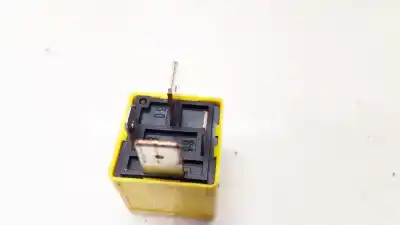 Pezzo di ricambio per auto di seconda mano relè per opel vectra c (z02) 2.2 16v (f69) riferimenti oem iam 90226846  