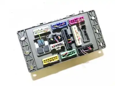 Pezzo di ricambio per auto di seconda mano scatola relè/fusibili per mini one, 2000.01 - 2006.06 1.6 66kw tritec i4 (one cooper) 2000.01 - 2006.12 riferimenti oem iam 518030515  690660003