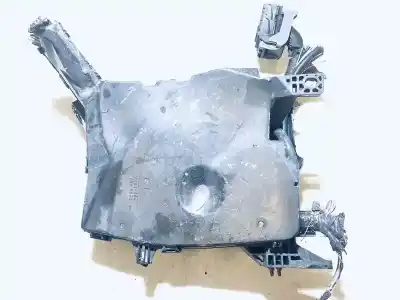 Second-hand car spare part FUSE BOX UNIT for TOYOTA AURIS, I E15 2006.10 - 2012.10  OEM IAM references 7233R0A2  5883R0A1, 9099XA1