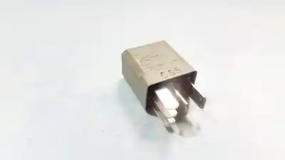 Second-hand car spare part relay for opel corsa c 1.2 16v cat (z 12 xep / lb4) oem iam references 13100504  67720