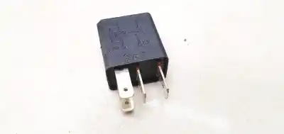 Second-hand car spare part relay for opel corsa c 1.2 16v cat (z 12 xep / lb4) oem iam references 24435922  70220