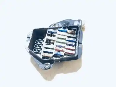 Pezzo di ricambio per auto di seconda mano scatola relè/fusibili per audi a6 avant (c4) 1.9 tdi riferimenti oem iam 