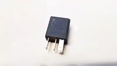 Pezzo di ricambio per auto di seconda mano relè per opel corsa c 1.3 cdti riferimenti oem iam 24435922  702,20