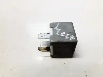 Second-hand car spare part relay for audi a6 avant (c4) 2.5 tdi oem iam references 443951253k