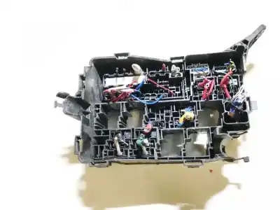 Second-hand car spare part fuse box unit for toyota rav 4 (a3) 2.2 turbodiesel cat oem iam references   
