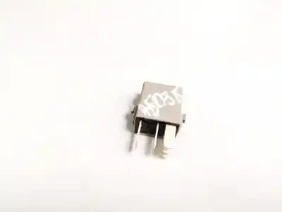 Pezzo di ricambio per auto di seconda mano  per MINI MINI (R50,R53)  Riferimenti OEM IAM 613613953415  61.36-13953415, V23073-B1008-X19