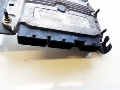 Second-hand car spare part ecu engine control for renault scenic ii 1.6 16v oem iam references 8200387138  8200321263, 215842882a, 4162708186