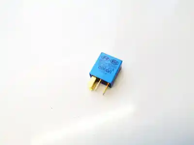 Pezzo di ricambio per auto di seconda mano  per HYUNDAI I30  Riferimenti OEM IAM 952242D000  95224-2D000