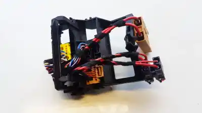 Pezzo di ricambio per auto di seconda mano Scatola Relè/fusibili per AUDI A5 CABRIOLET (8F7) 2.0 TDI Riferimenti OEM IAM 8K0937545B  