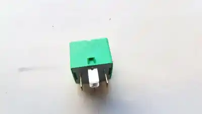 İkinci el araba yedek parçası  için PEUGEOT 208  OEM IAM referansları 12V35A03531  12V-35A-03531