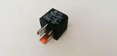 Pezzo di ricambio per auto di seconda mano  per VOLKSWAGEN CADDY KA/KB (2K)  Riferimenti OEM IAM 3D0951253A  