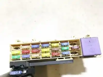 Peça sobressalente para automóvel em segunda mão caixa de fusíveis e relés por renault clio, 2009.06 - 2012.11 facelift 1.2 16v 76kw 2010.09 - 2012.11 referências oem iam 8200418724  240185979r