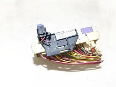 Peça sobressalente para automóvel em segunda mão caixa de fusíveis e relés por renault clio, 2009.06 - 2012.11 facelift 1.2 16v 76kw 2010.09 - 2012.11 referências oem iam 8200418724  240185979r