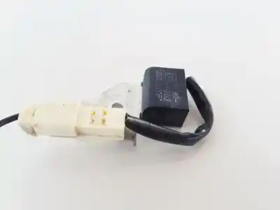 Peça sobressalente para automóvel em segunda mão relé para automóvel por toyota avensis wagon (t25) 2.0 d-4d executive referências oem iam 9008088002