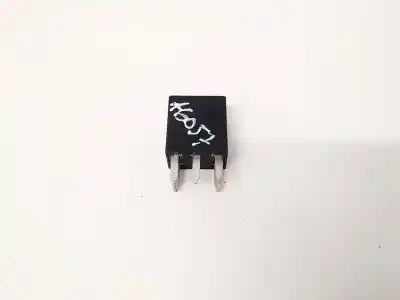 Pezzo di ricambio per auto di seconda mano relè per kia cerato 1.6 lx berlina riferimenti oem iam 9522538300