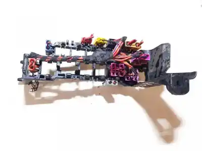 Автозапчасти б/у блок реле/предохранителей за volkswagen passat variant (3b6) 2.5 v6 tdi ссылки oem iam 8d1937545  