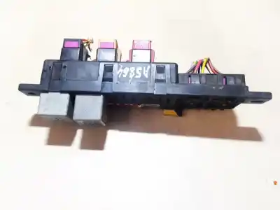 Автозапчасти б/у блок реле/предохранителей за volkswagen passat variant (3b6) 2.5 v6 tdi ссылки oem iam 8l0941822a  8d0951253