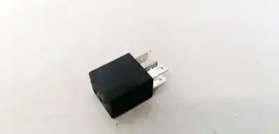 Second-hand car spare part relay for opel zafira a 2.0 16v di oem iam references 90229206