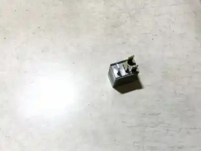 Pezzo di ricambio per auto di seconda mano relè per toyota corolla (_e12_) 1.4 vvt-i (zze120_) riferimenti oem iam 9008087019  90080-87019, 0332011001