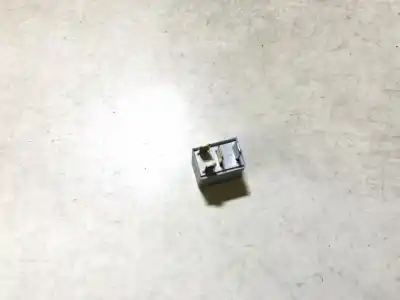 Pezzo di ricambio per auto di seconda mano relè per toyota corolla (_e12_) 1.4 vvt-i (zze120_) riferimenti oem iam 9008087019  90080-87019, 0332011001