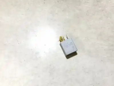 Pezzo di ricambio per auto di seconda mano relè per toyota corolla (_e12_) 1.4 vvt-i (zze120_) riferimenti oem iam 9008087019  90080-87019, 0332011001