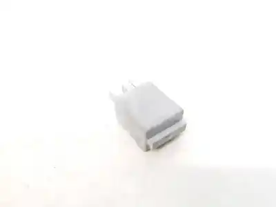 Second-hand car spare part relay for opel vectra c (z02) 2.2 dti 16v (f69) oem iam references 13100504  
