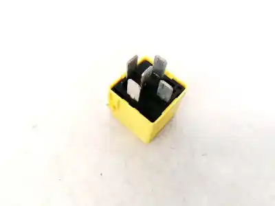 Second-hand car spare part relay for opel vectra c (z02) 2.2 dti 16v (f69) oem iam references 90226846  v23134-j52-x369