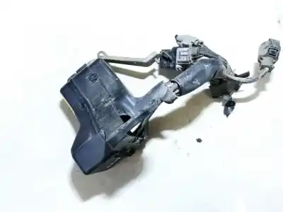 Peça sobressalente para automóvel em segunda mão caixa de fusíveis e relés por toyota avensis wagon (t25) 2.0 d-4d executive referências oem iam 