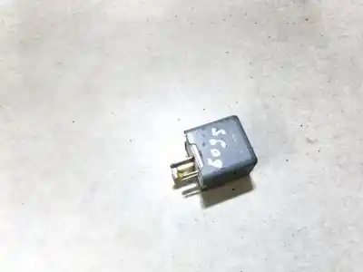 Second-hand car spare part relay for volkswagen passat variant (3b5) 1.8 oem iam references 4d0951253  899309000