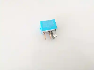 Second-hand car spare part relay for toyota avensis 2.0 d-4d oem iam references 9098702027