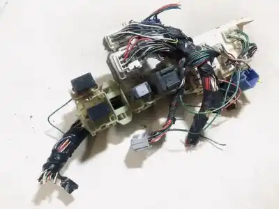 Second-hand car spare part fuse box unit for toyota corolla (e11) 1.6 linea terra oem iam references 929d21  