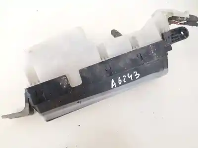 Second-hand car spare part fuse box unit for toyota corolla (e11) 2.0 d-4d linea sol oem iam references   