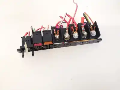 Gebrauchtes Autoersatzteil RELAIS SICHERUNGSKASTEN Multifunktionsrelais zum VOLKSWAGEN GOLF IV (1J1)  OEM-IAM-Referenzen 8L0941822  